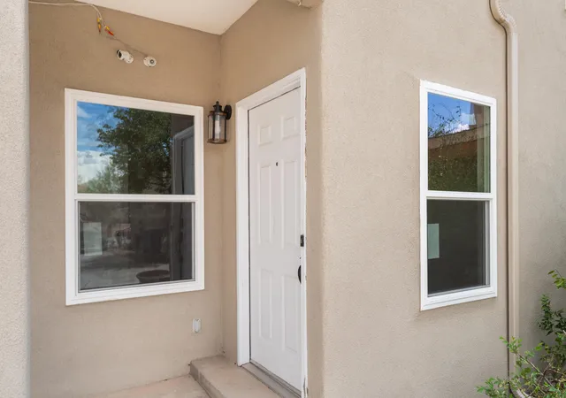 Photo 2 of Sale Pending at 506 Phoenix Ave Nw, Albuquerque, NM 87107 | MLS# 1108364 | Listing updated on 2026-09-04