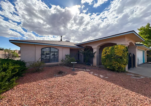 Photo 3 of Single family home for sale at 6750 Colorado Ct Ne, Rio Rancho, NM 87144 | MLS# 1108372 | Listing updated on 2026-09-07