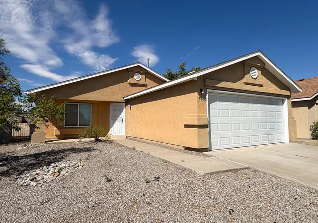Photo 2 of Single family home for sale at 8500 Rushing Brk Ave Sw, Albuquerque, NM 87121 | MLS# 1108374 | Listing updated on 2026-09-03