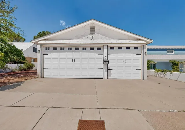 Photo 1 of Single family home for sale at 1805 Stanford Dr Se, Albuquerque, NM 87106 | MLS# 1108377 | Listing updated on 2026-09-11