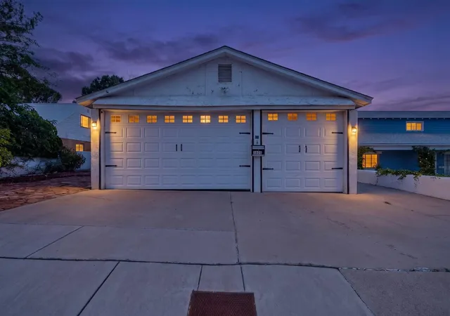 Photo 2 of Single family home for sale at 1805 Stanford Dr Se, Albuquerque, NM 87106 | MLS# 1108377 | Listing updated on 2026-09-11