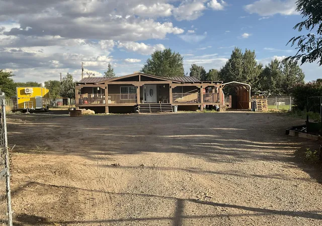 Photo 3 of Manufactured home for sale at 2 Ashcroft Ct, Peralta, NM 87042 | MLS# 1108381 | Listing updated on 2026-09-04