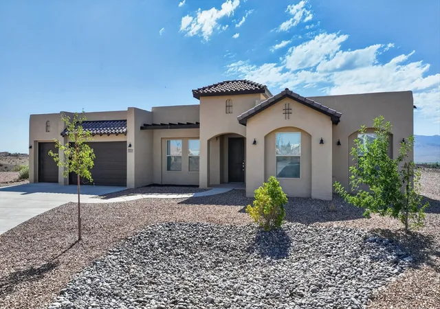 Photo 3 of Single family home for sale at 2601 Mansart Ct Ne, Rio Rancho, NM 87144 | MLS# 1108387 | Listing updated on 2026-09-11