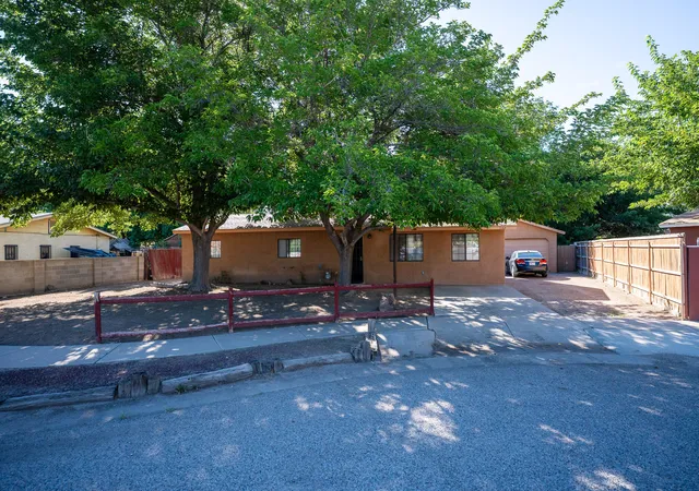 Photo 1 of Sale Pending at 1142 Calle Palo Verde, Bernalillo, NM 87004 | MLS# 1108390 | Listing updated on 2026-09-13