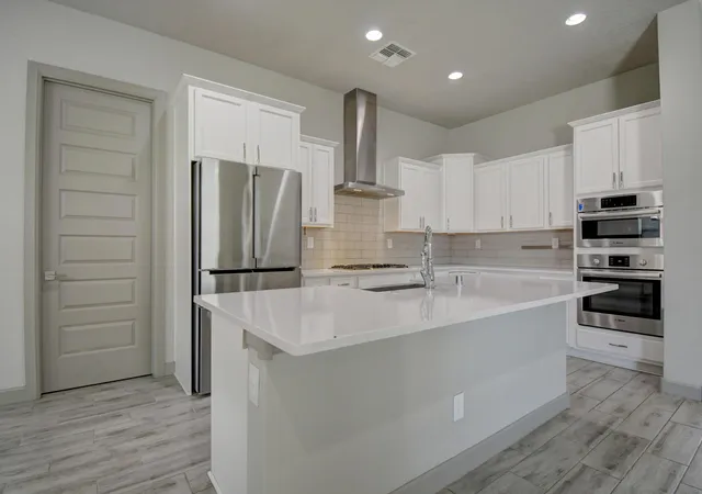 Photo 4 of Sale Pending at 2405 Lynn Rd SE, Rio Rancho, NM 87124 | MLS# 1108406 | Listing updated on 2026-09-10