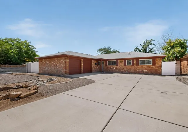 Photo 1 of Single family home for sale at 8432 Palo Duro Ave Ne, Albuquerque, NM 87111 | MLS# 1108408 | Listing updated on 2026-09-01