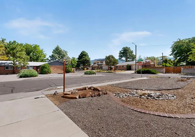 Photo 3 of Single family home for sale at 8432 Palo Duro Ave Ne, Albuquerque, NM 87111 | MLS# 1108408 | Listing updated on 2026-09-01
