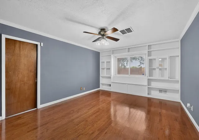 Photo 4 of Single family home for sale at 8432 Palo Duro Ave NE, Albuquerque, NM 87111 | MLS# 1108408 | Listing updated on 2026-09-24