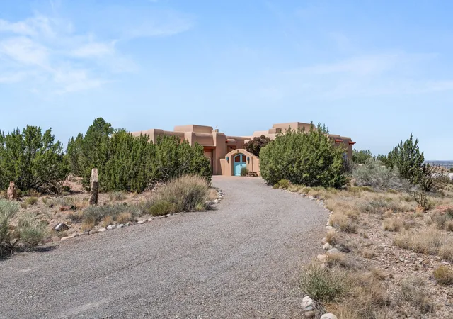 Photo 2 of Single family home for sale at 25 1st Mesa Ct, Placitas, NM 87043 | MLS# 1108413 | Listing updated on 2026-08-31
