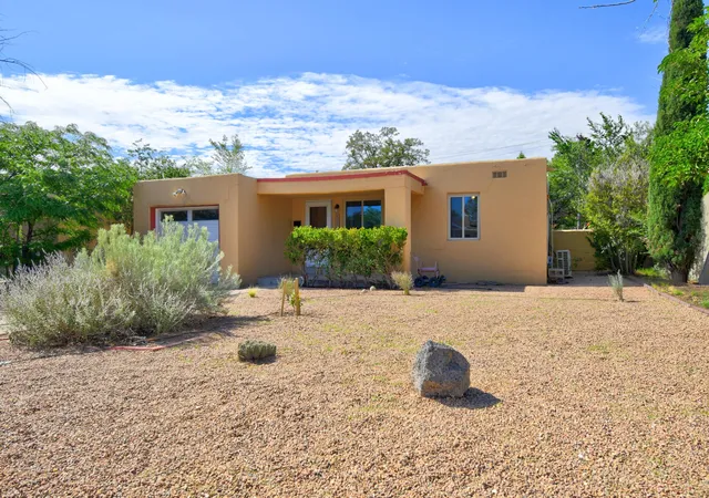 Photo 1 of Single family home for sale at 3520 Smith Ave Se, Albuquerque, NM 87106 | MLS# 1108418 | Listing updated on 2026-09-14