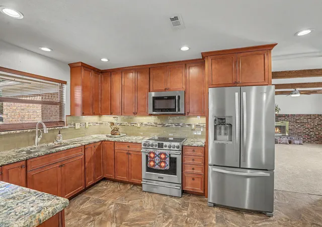 Photo 3 of Single family home for sale at 12420 Morocco Rd Ne, Albuquerque, NM 87111 | MLS# 1108423 | Listing updated on 2026-08-31