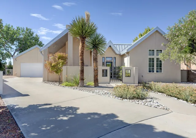 Single family home for sale at 2204 Via Granada Pl NW, Albuquerque, NM 87104 | MLS# 1108487