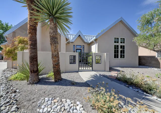 Photo 2 of Single family home for sale at 2204 Via Granada Pl Nw, Albuquerque, NM 87104 | MLS# 1108487 | Listing updated on 2026-10-05