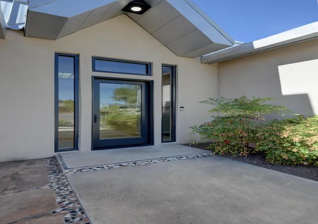 Photo 3 of Single family home for sale at 2204 Via Granada Pl NW, Albuquerque, NM 87104 | MLS# 1108487 | Listing updated on 2026-10-05