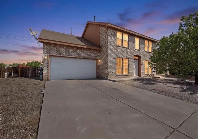 Photo 1 of Sale Pending at 7 Willow Tr, Los Lunas, NM 87031 | MLS# 1108494 | Listing updated on 2026-09-08