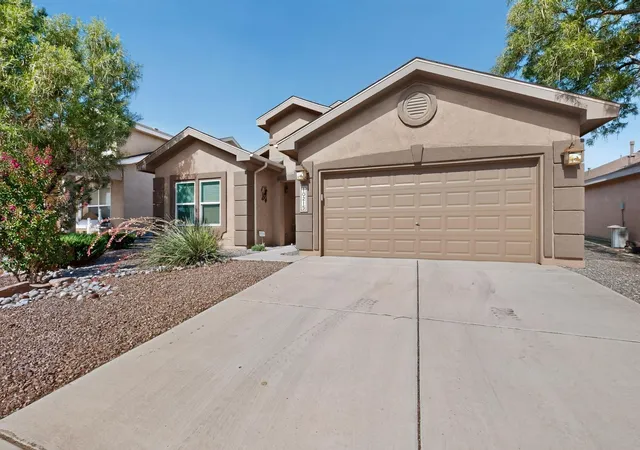 Photo 2 of Sale Pending at 10215 Ventana Oeste Dr Nw, Albuquerque, NM 87114 | MLS# 1108499 | Listing updated on 2026-09-05