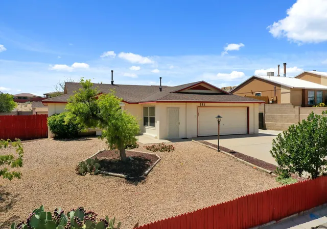 Photo 3 of Sale Pending at 553 Christine Dr NE, Rio Rancho, NM 87124 | MLS# 1108504 | Listing updated on 2026-08-31