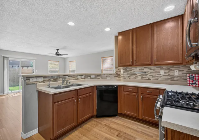 Photo 2 of Sale Pending at 10848 Arguello Trl Ne, Albuquerque, NM 87123 | MLS# 1108542 | Listing updated on 2026-09-21
