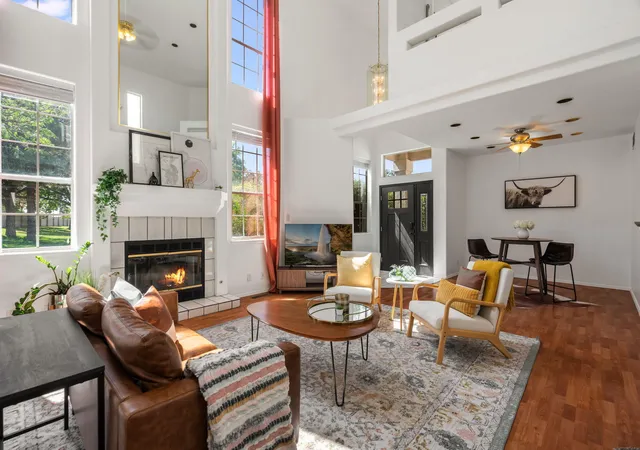 Photo 3 of Townhouse for sale at 9300 Ironshore Ne, Albuquerque, NM 87111 | MLS# 1108547 | Listing updated on 2026-09-11