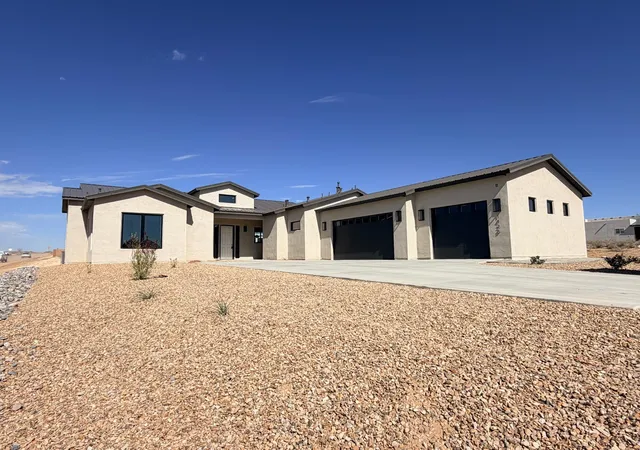 Photo 1 of Single family home for sale at 1425 6th Street Se, Rio Rancho, NM 87124 | MLS# 1108574 | Listing updated on 2026-09-11