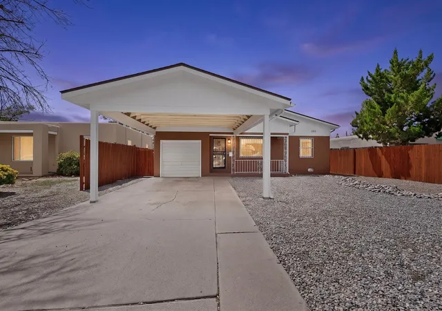 Photo 3 of Sale Pending at 821 Cagua Dr Se, Albuquerque, NM 87108 | MLS# 1108603 | Listing updated on 2026-09-13
