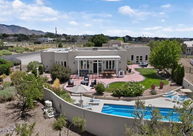 Photo 1 of Sale Pending at 9215 Ventura St Ne, Albuquerque, NM 87122 | MLS# 1108614 | Listing updated on 2026-09-14
