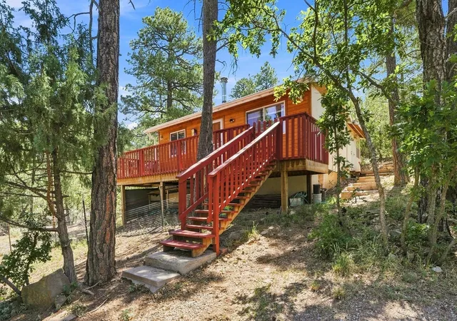 Photo 2 of Single family home for sale at 31 Kraemer Dr, Tijeras, NM 87059 | MLS# 1108657 | Listing updated on 2026-09-08