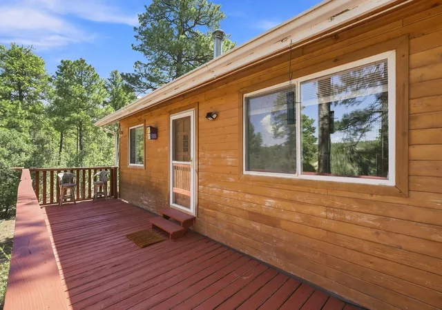 Photo 3 of Single family home for sale at 31 Kraemer Dr, Tijeras, NM 87059 | MLS# 1108657 | Listing updated on 2026-09-08