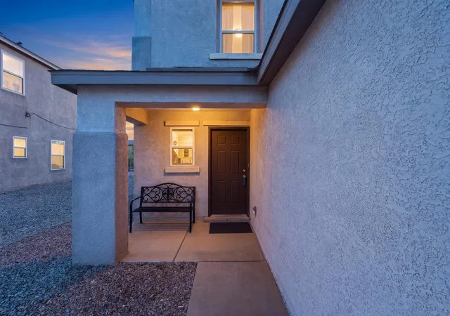 Photo 3 of Single family home for sale at 2912 Mckinnon Way Sw, Albuquerque, NM 87121 | MLS# 1108708 | Listing updated on 2026-09-03