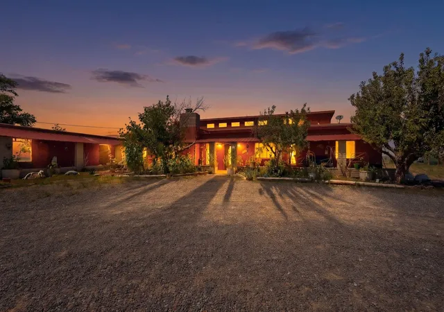 Photo 2 of Single family home for sale at 120 E Cummings, Moriarty, NM 87035 | MLS# 1108719 | Listing updated on 2026-09-30