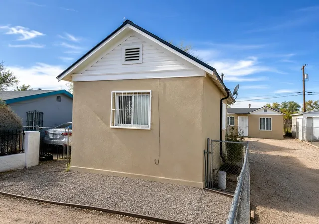 Photo 1 of Multi family home for sale at 1709 Walter St Se, Albuquerque, NM 87102 | MLS# 1108732 | Listing updated on 2026-09-04