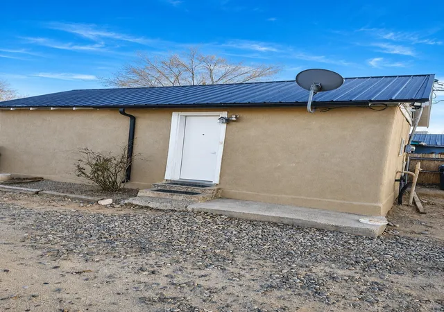 Photo 2 of Multi family home for sale at 1709 Walter St Se, Albuquerque, NM 87102 | MLS# 1108732 | Listing updated on 2026-09-04