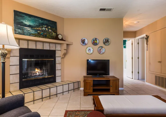 Photo 3 of Condo for sale at 5801 Lowell St NE #UNIT 24A, Albuquerque, NM 87111 | MLS# 1108744 | Listing updated on 2026-09-11