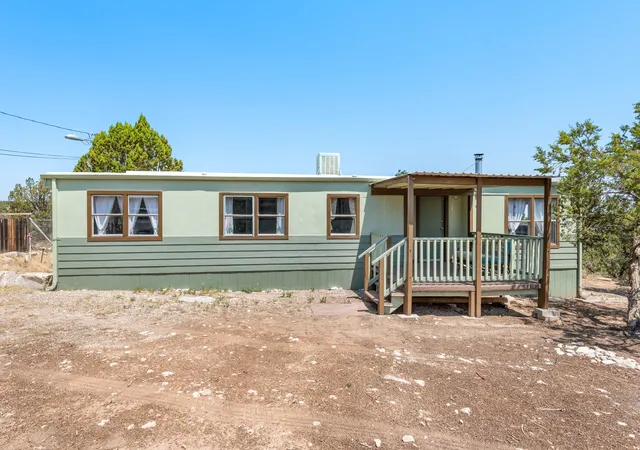 Photo 3 of Sale Pending at 197 Skyline Dr, Edgewood, NM 87015 | MLS# 1108771 | Listing updated on 2026-09-21