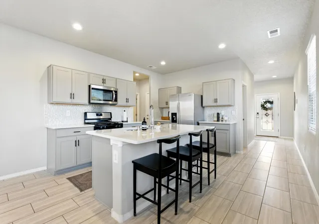 Photo 3 of Single family home for sale at 10685 Aspiration Ln SW, Albuquerque, NM 87121 | MLS# 1108797 | Listing updated on 2026-09-28