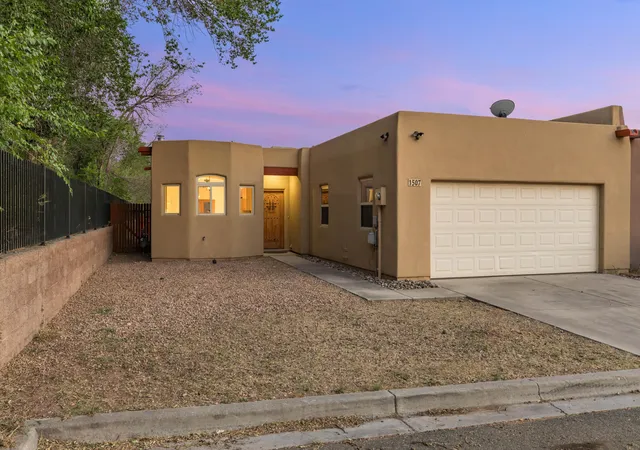 Photo 1 of Single family home for sale at 1507 Kachina Ridge Dr, Santa Fe, NM 87507 | MLS# 1108863 | Listing updated on 2026-10-01