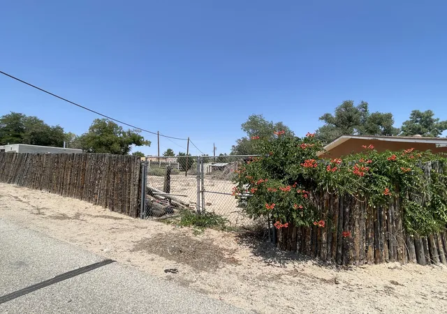 Photo 3 of Sale Pending at 10719 Calle De Celina NW, Corrales, NM 87048 | MLS# 1108869 | Listing updated on 2026-10-06