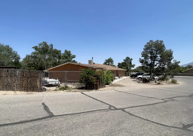 Photo 4 of Sale Pending at 10719 Calle De Celina NW, Corrales, NM 87048 | MLS# 1108869 | Listing updated on 2026-10-06