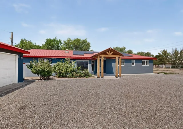 Photo 2 of Sale Pending at 4951 Short St Sw, Los Lunas, NM 87031 | MLS# 1108872 | Listing updated on 2026-09-24