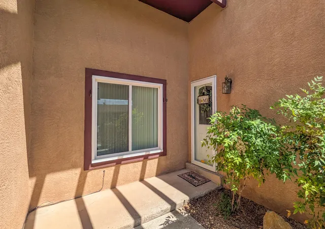 Photo 3 of Single family home for sale at 618 Paseo Del Mar Ne, Albuquerque, NM 87123 | MLS# 1108888 | Listing updated on 2026-09-20