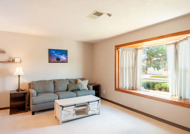 Photo 4 of Single family home for sale at 618 Paseo Del Mar NE, Albuquerque, NM 87123 | MLS# 1108888 | Listing updated on 2026-09-20