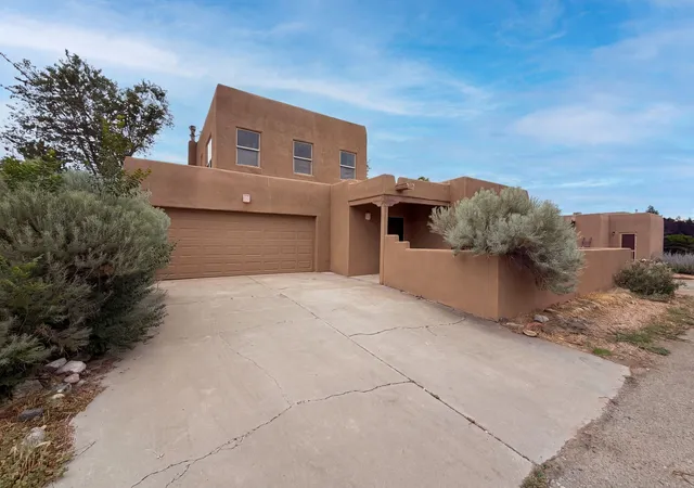 Photo 1 of Single family home for sale at 6605 Camino Rojo, Santa Fe, NM 87507 | MLS# 1108911 | Listing updated on 2026-09-10