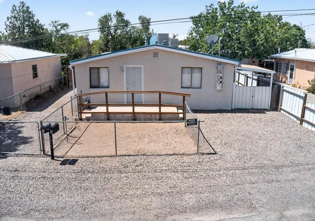 Photo 2 of Sale Pending at 1646 Ferris Ave Sw, Albuquerque, NM 87105 | MLS# 1108934 | Listing updated on 2026-09-13