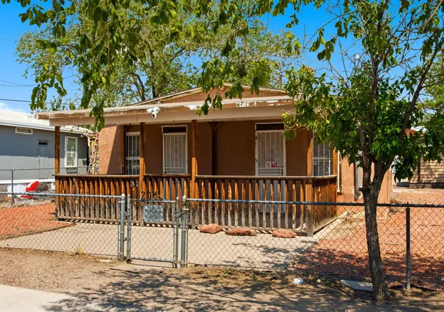 Photo 1 of Single family home for sale at 1204 John St Se, Albuquerque, NM 87102 | MLS# 1108964 | Listing updated on 2026-09-11
