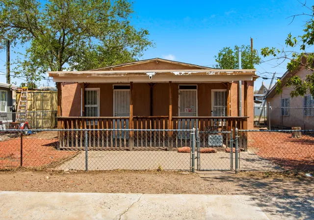 Photo 2 of Single family home for sale at 1204 John St Se, Albuquerque, NM 87102 | MLS# 1108964 | Listing updated on 2026-09-11
