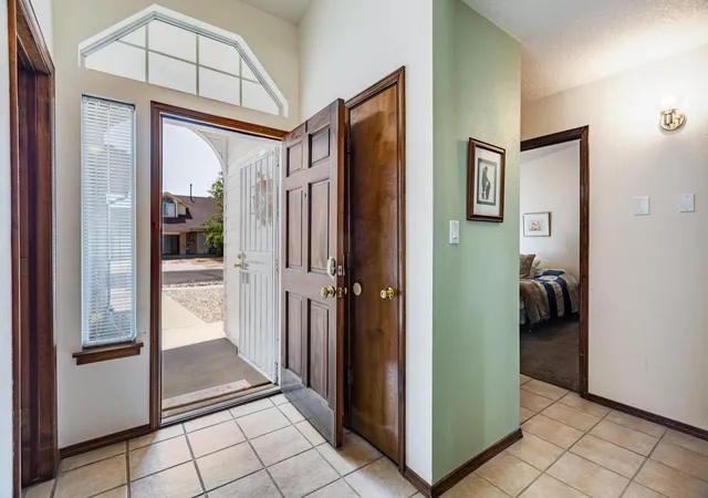 Photo 3 of Sale Pending at 4717 Snapdragon Rd NW, Albuquerque, NM 87120 | MLS# 1108993 | Listing updated on 2026-09-25