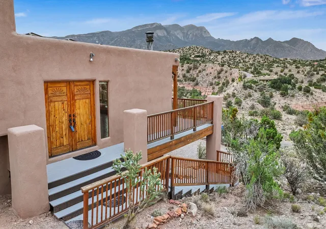 Photo 1 of Single family home for sale at 2 Cueva Cyn Rd, Placitas, NM 87043 | MLS# 1109041 | Listing updated on 2026-09-08