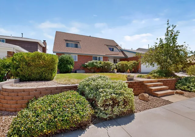 Photo 3 of Single family home for sale at 3720 General Stilwell St Ne, Albuquerque, NM 87111 | MLS# 1109064 | Listing updated on 2026-09-08