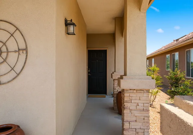 Photo 3 of Single family home for sale at 840 Cottonwood Cir, Bernalillo, NM 87004 | MLS# 1109063 | Listing updated on 2026-09-29