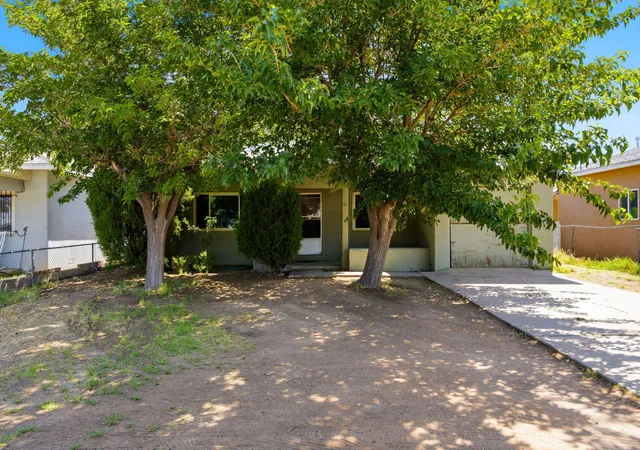Photo 2 of Single family home for sale at 932 Florida St Se, Albuquerque, NM 87108 | MLS# 1109066 | Listing updated on 2026-09-09